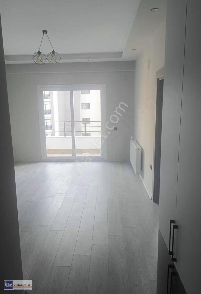 Tecede Site İçerisinde Kiralık 1+1 Daire - Görsel 4