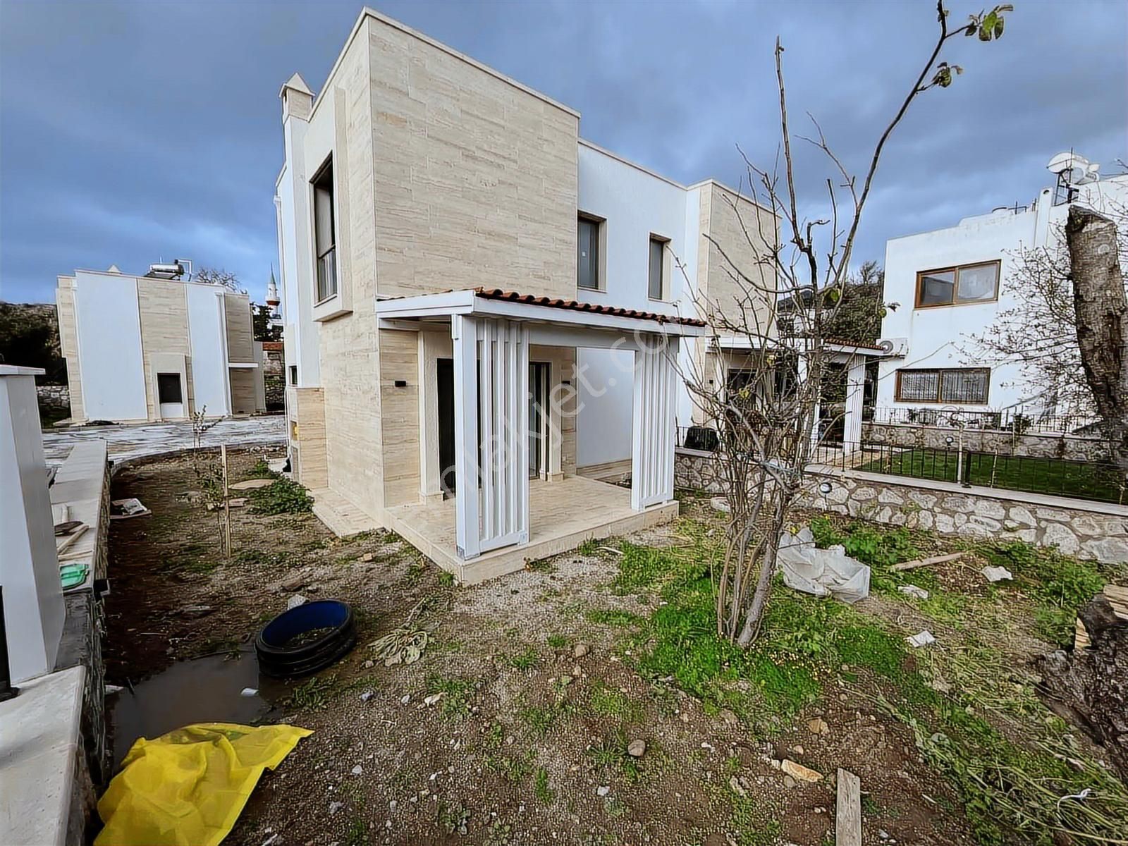 Gümüşlük Merkezde Eşyasız 2+1 Kiralık İkiz Dubleks Villa - Görsel 3