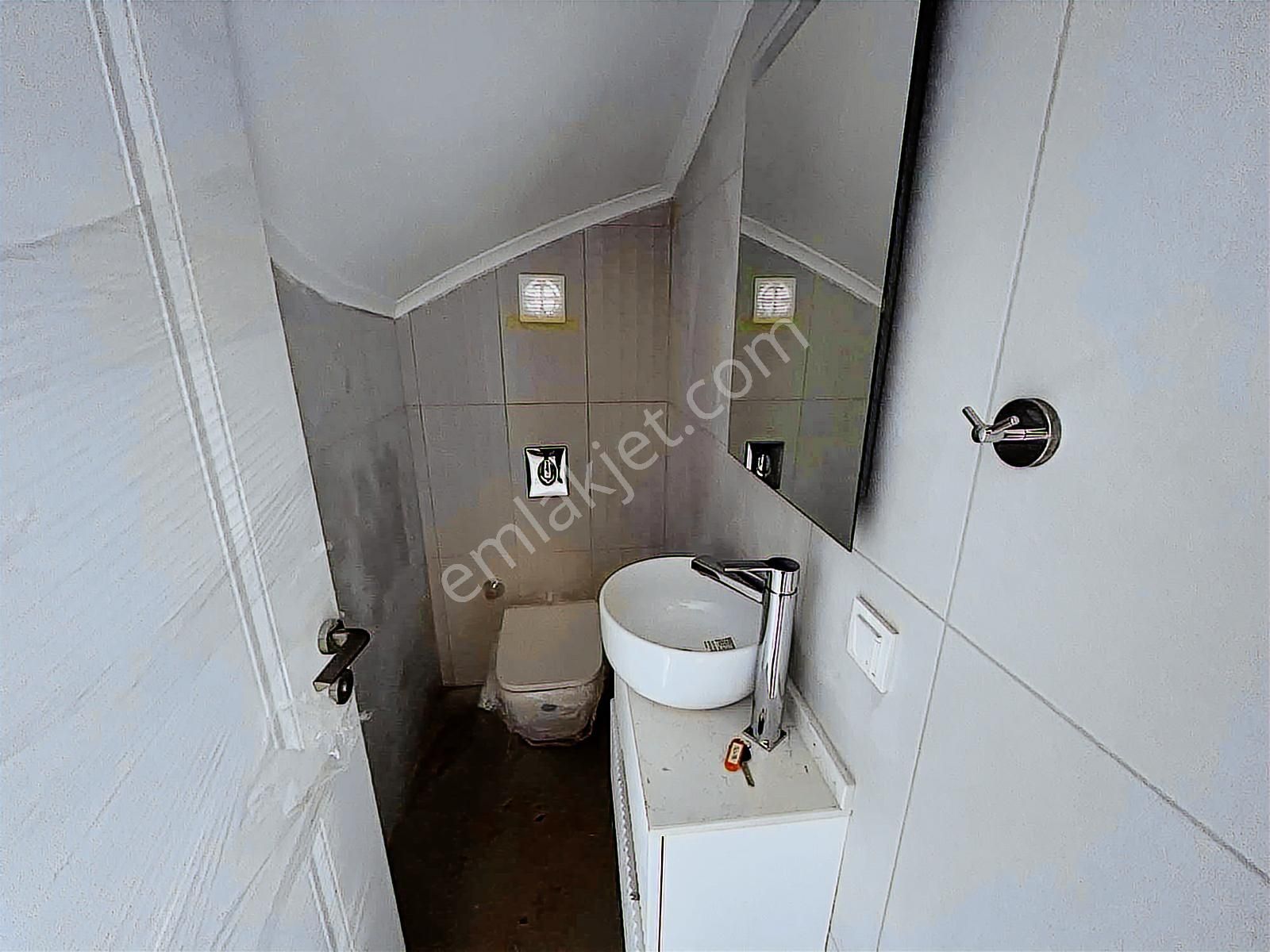 Gümüşlük Merkezde Eşyasız 2+1 Kiralık İkiz Dubleks Villa - Görsel 28