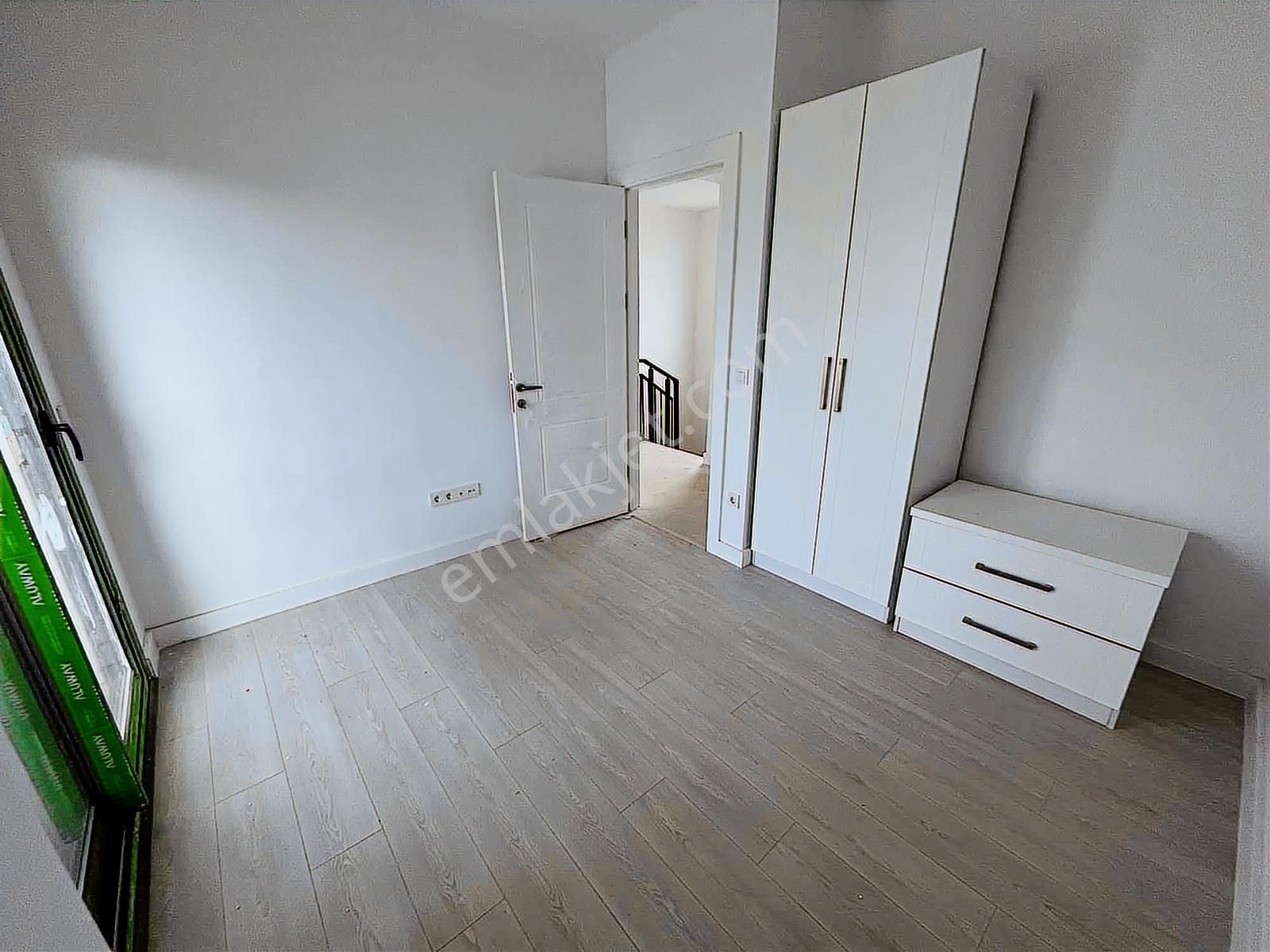 Gümüşlük Merkezde Eşyasız 2+1 Kiralık İkiz Dubleks Villa - Görsel 15