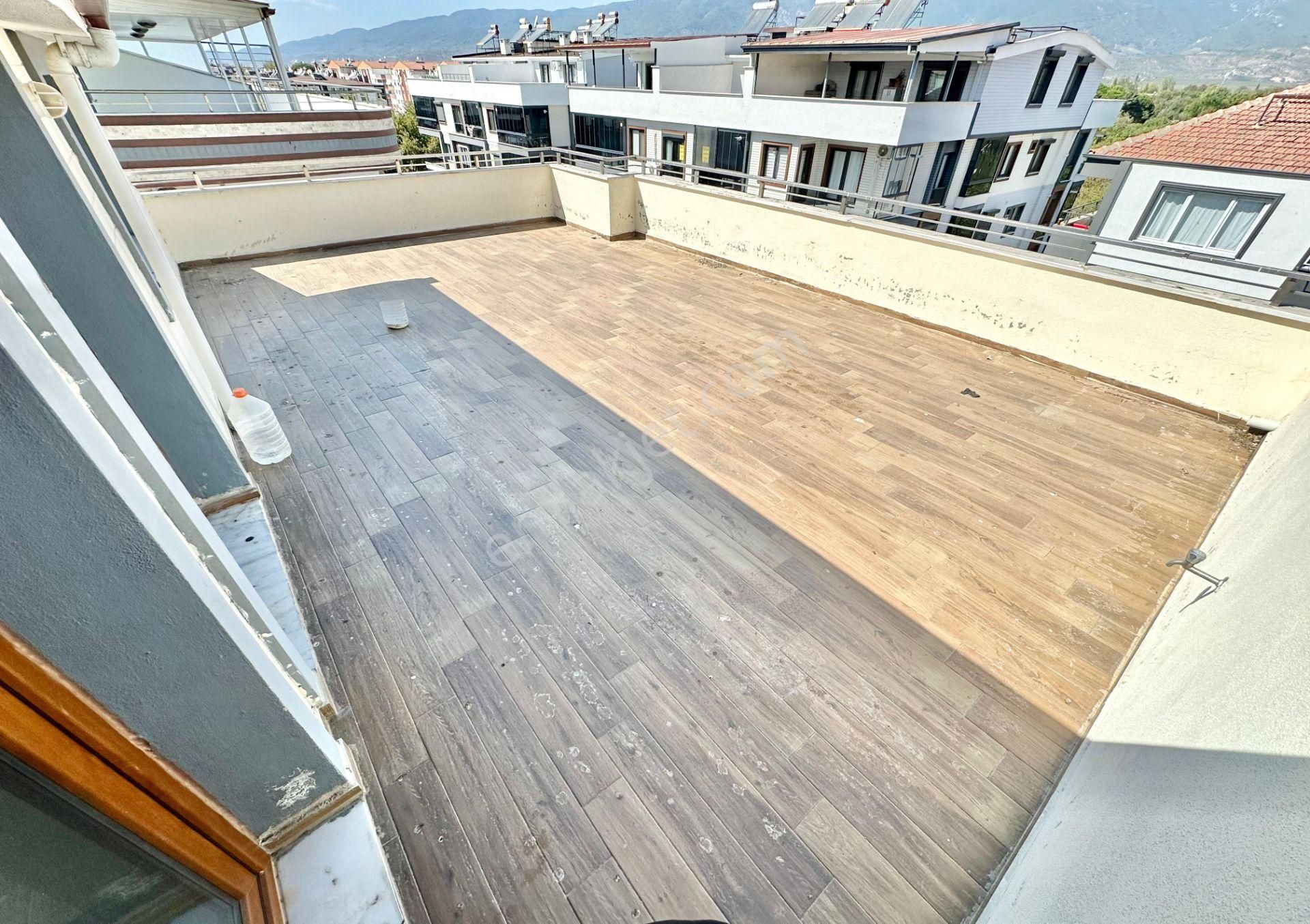 ꧁yetkili Ay Emlaktan꧂akçay'da Çift Mutfak Kazdağı Manzaralı Teraslı Sıfır Satılık 4+1 Dublex Daire