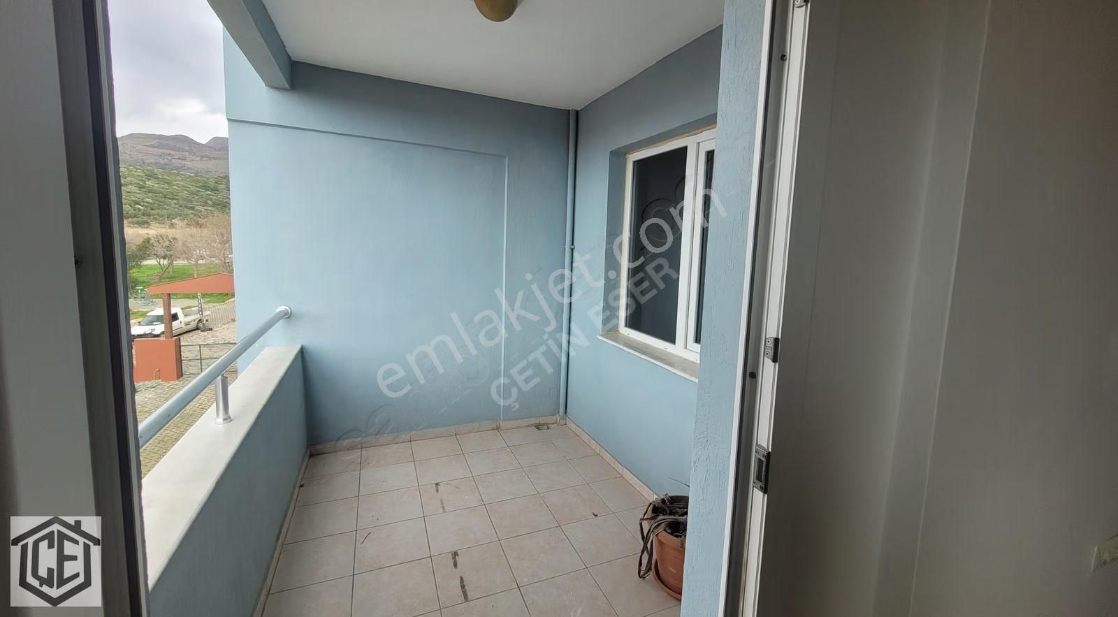 Ürkmez'de Plaja 200m, 1+1 50m² Satılık Daire - Görsel 19