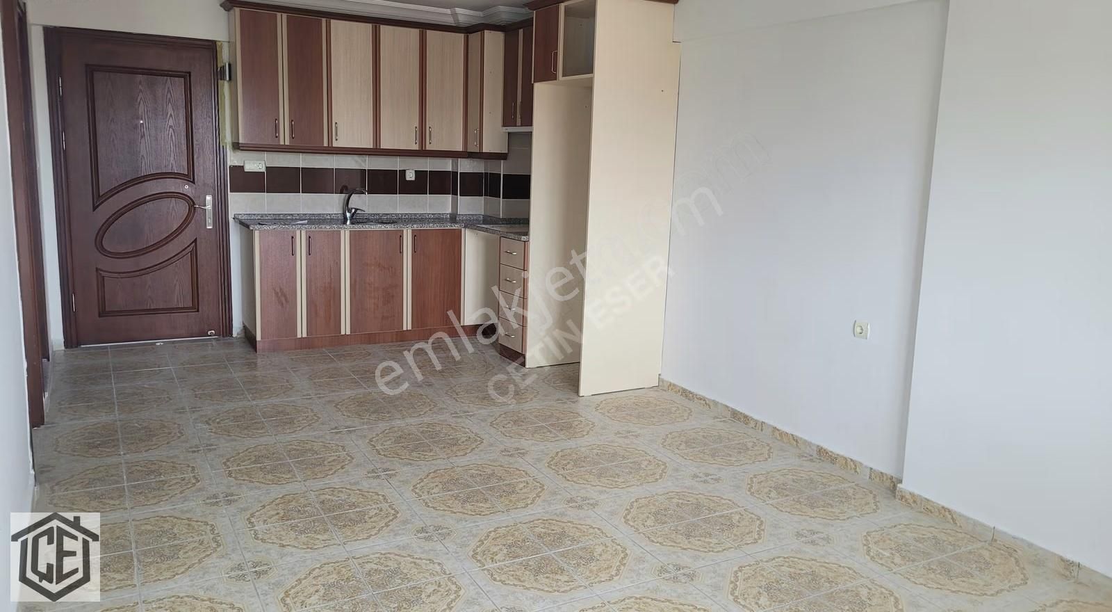 Ürkmez'de Plaja 200m, 1+1 50m² Satılık Daire - Görsel 3