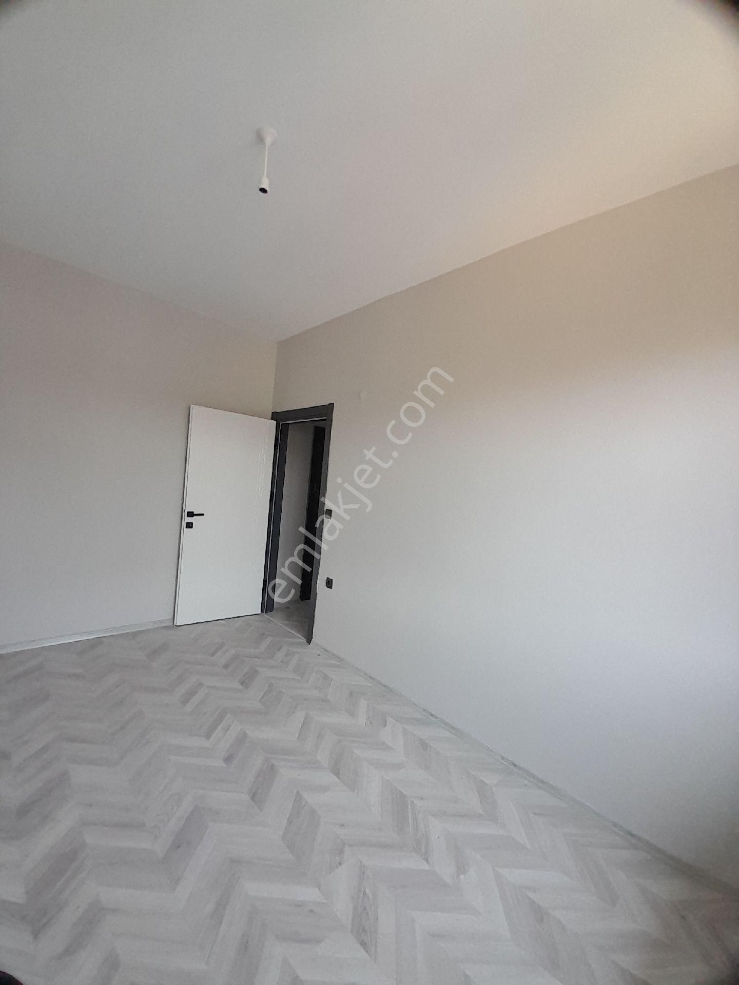 Körfez'de Satılık 1+1 Daire - Görsel 16