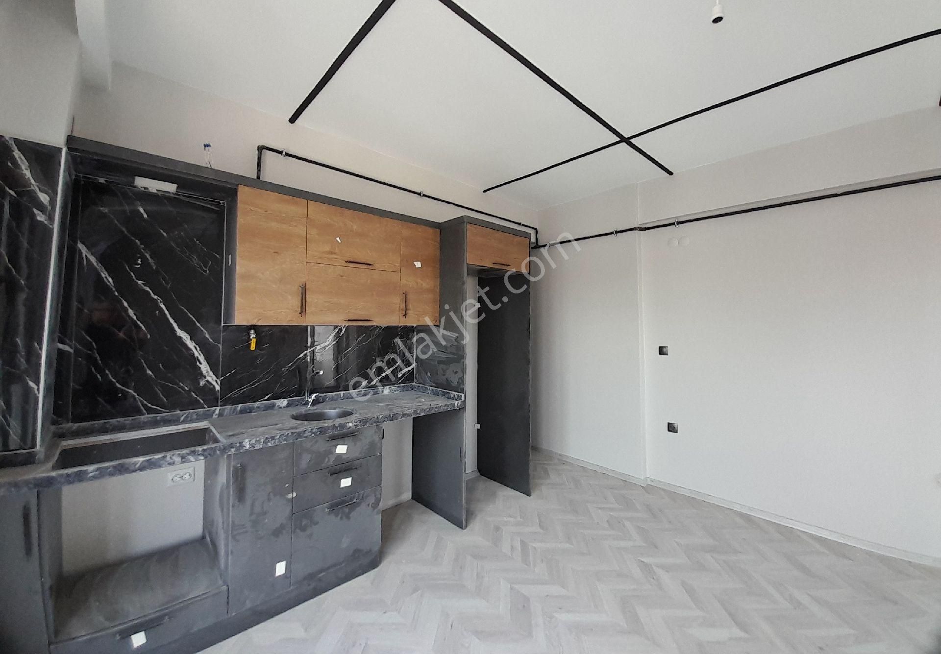 Körfez'de Satılık 1+1 Daire - Görsel 8