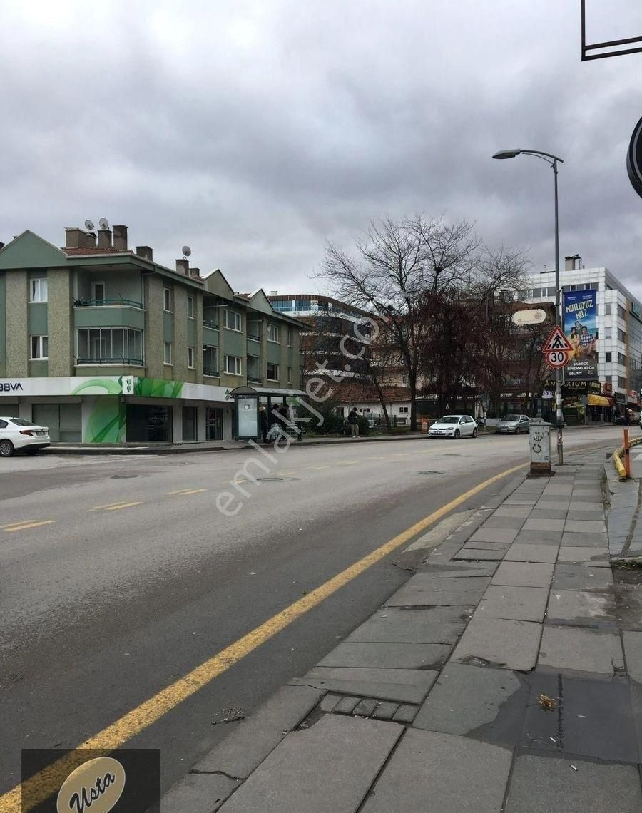 Ceyhun Atuf Kansu Caddesinde Mobilyalı Kiralık 1+1 - Görsel 2