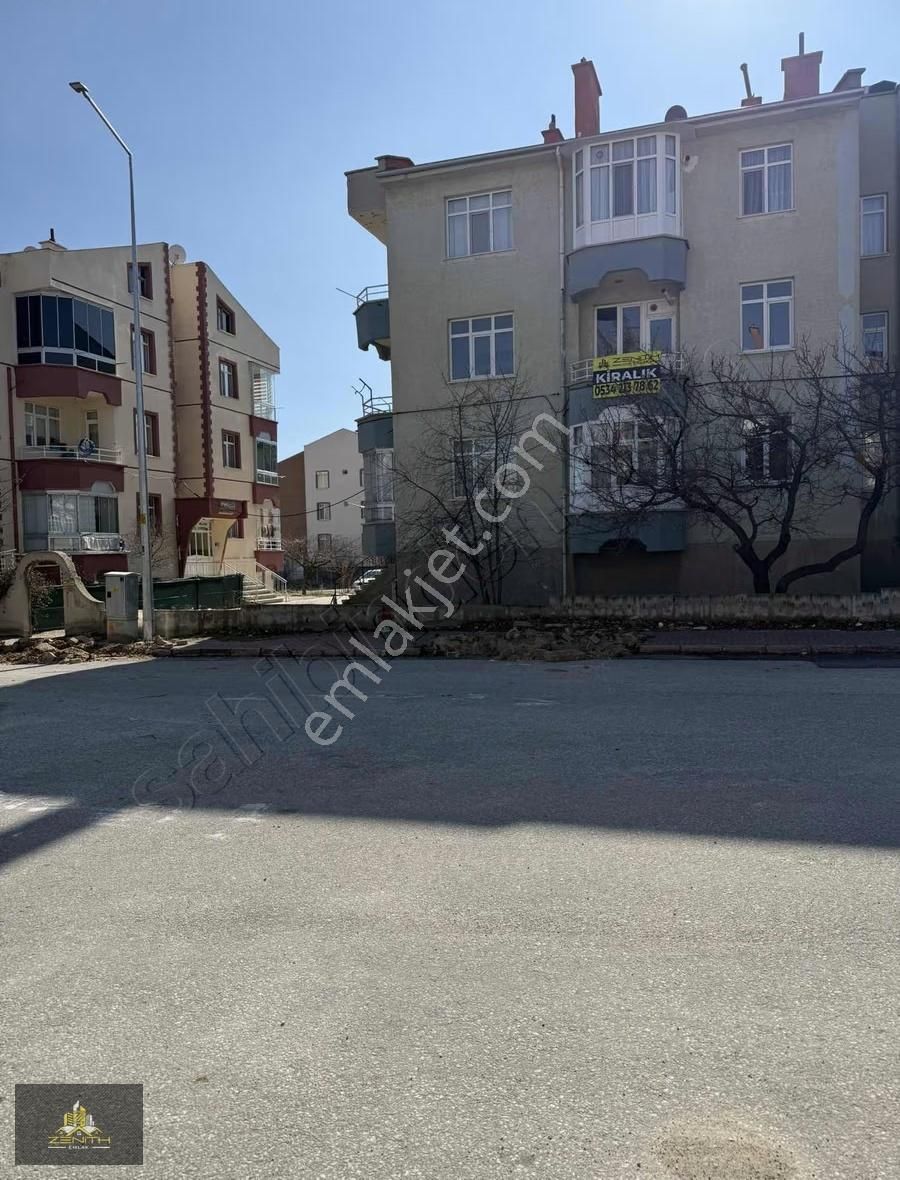 Bosna Hersek Mah.de 3+1 Ara Kat Kiralık Kombili Dare