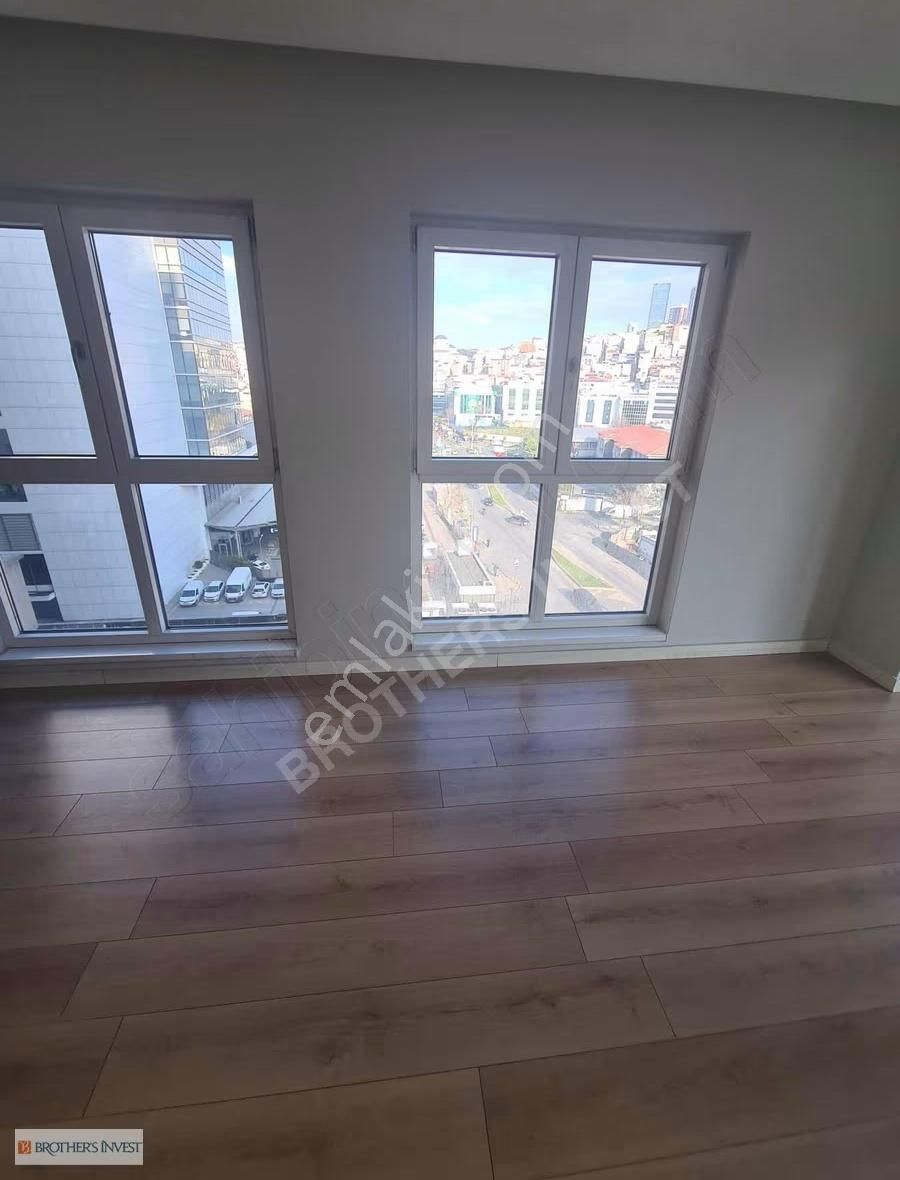 Brothers'tan Nef 11 Sitesinde Büyük Tip Boş Oturumluk 1+1 Daire - Görsel 6