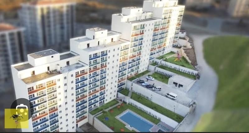 Çiğli Evka 5'te Satılık 2+1 Daire (efecity Sitesi)