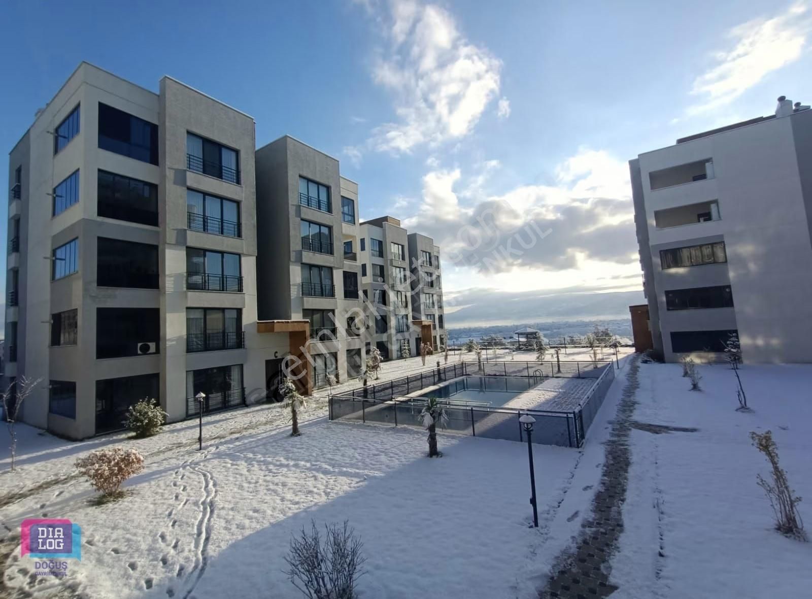 Havuzlu Kapalı Otoparklı Site İçerisinde 3+1 Net 115m2 Daire - Görsel 12