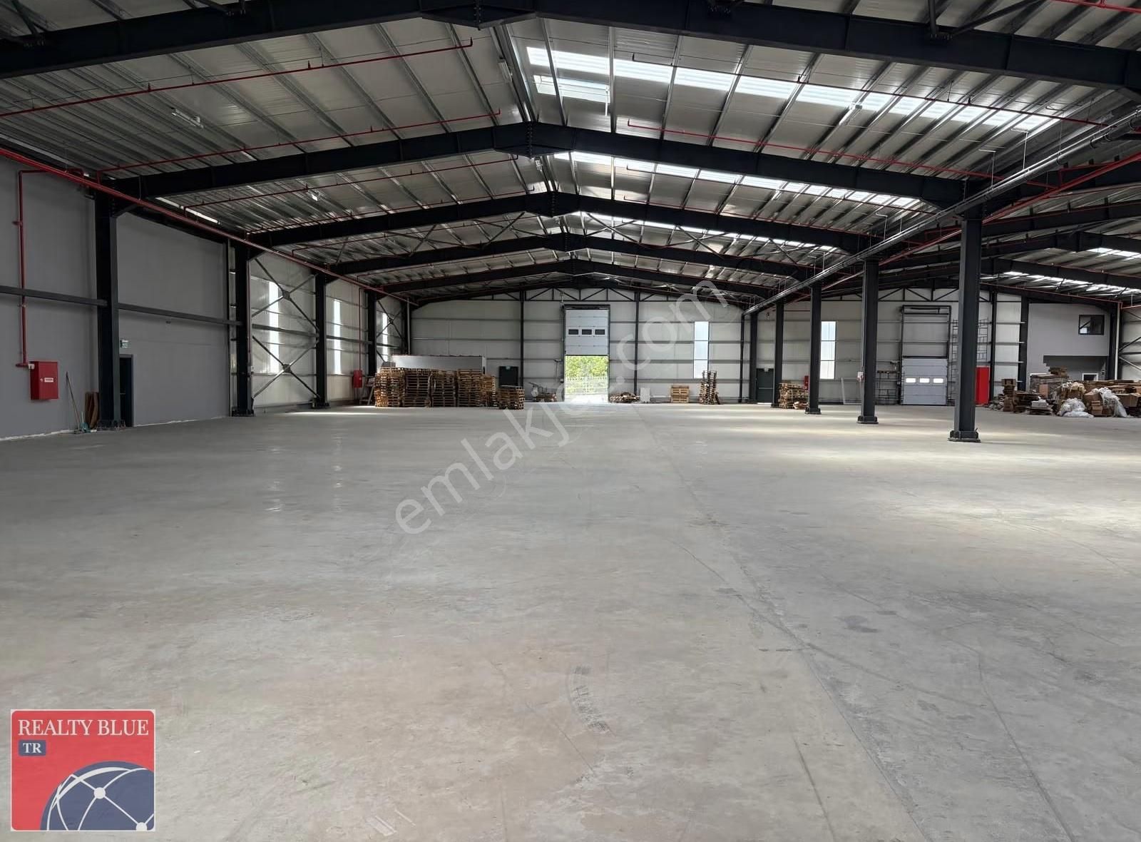 Dilovasında Kiralık 3500 M² Depo/antrepo