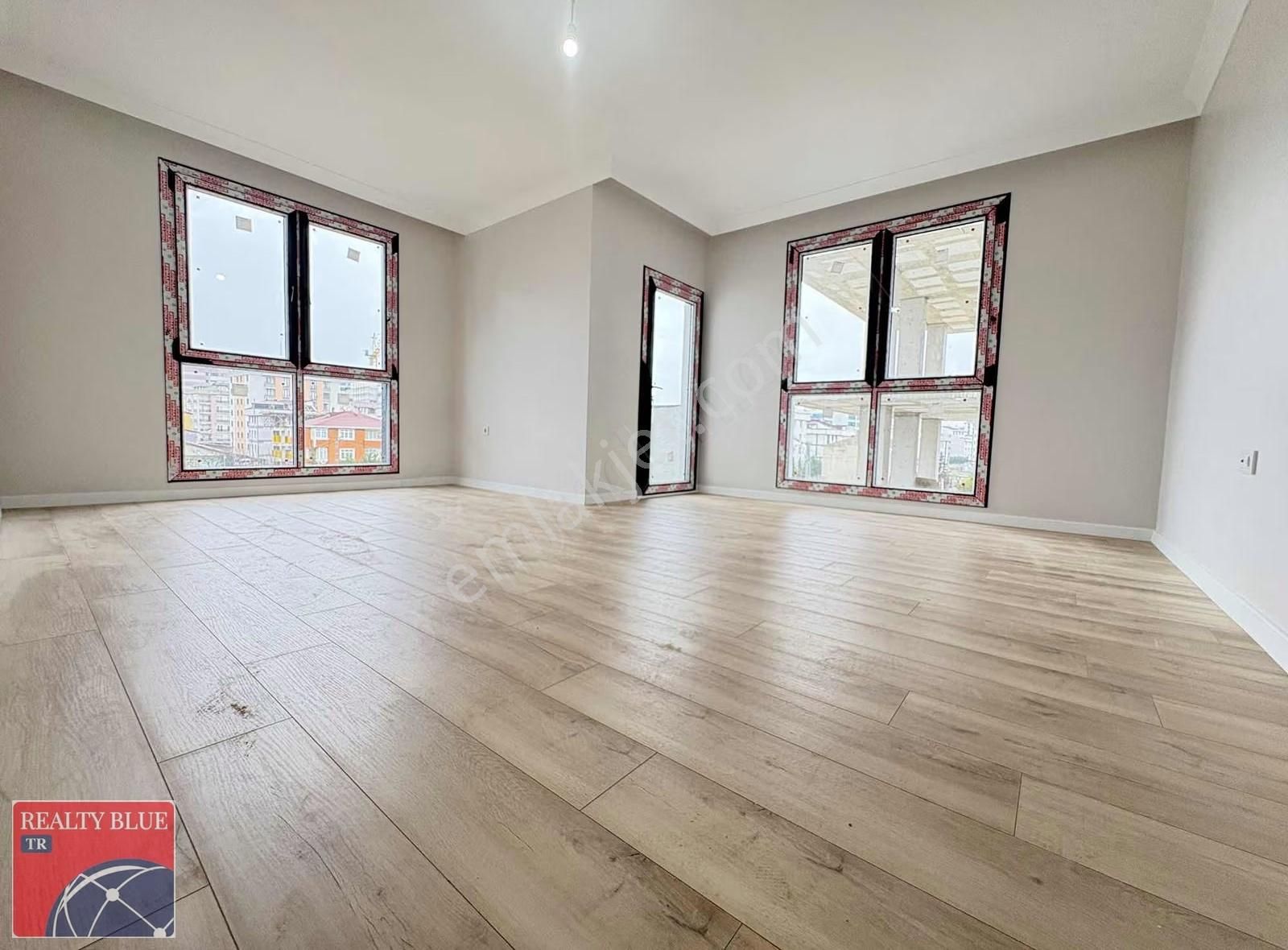 Sultanbeyli Adil Mah Satılık Lüx 3+1 Daire