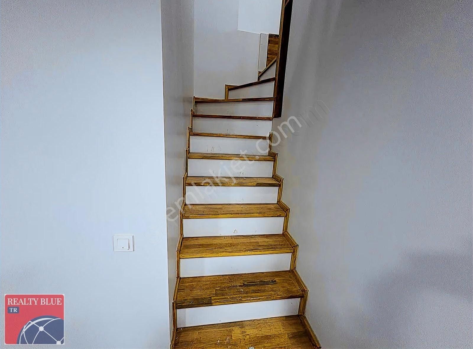 Sultanbeyli Adil Mah Satılık Lüx 5+2 Üst Dublex - Görsel 9