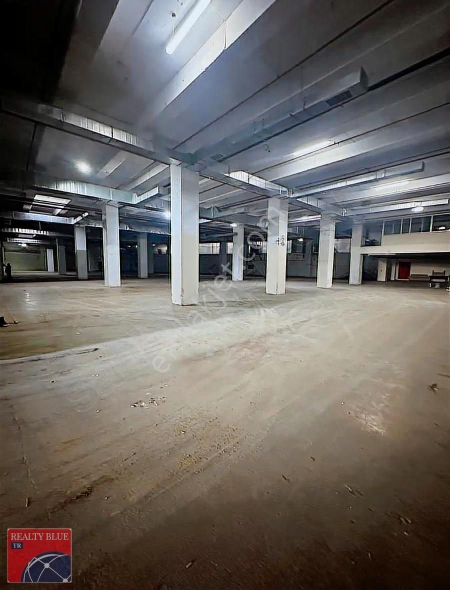 Gebze Pelitli 5000m² Alan 3400m² Tek Parça Depo