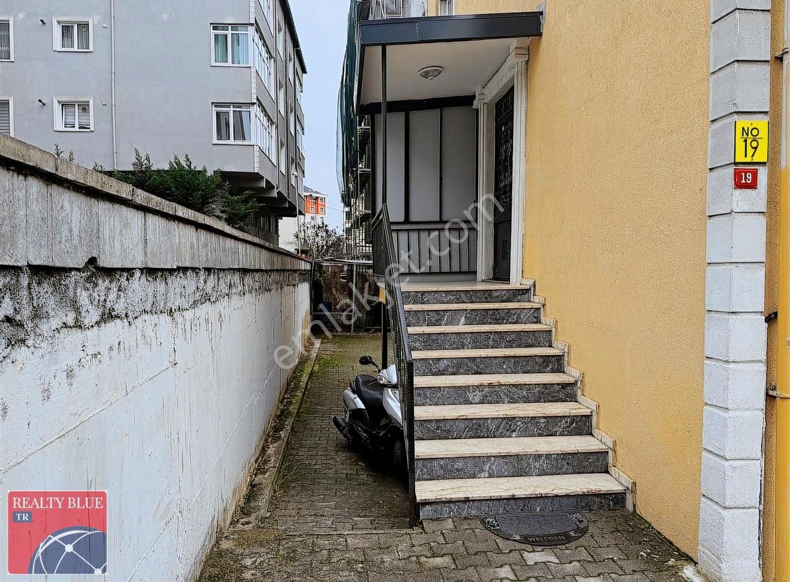 Ümraniye N.fazıl'da Krediye Uygun Metroya Yakın Geniş 2+1 Daire - Görsel 23