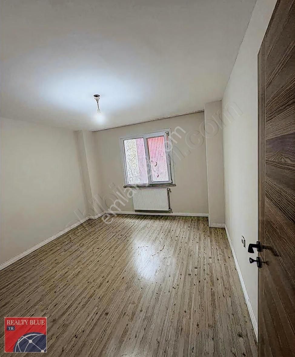 Sultanbeyli Necip Fazıl Mah. 4+1 Ters Dublex