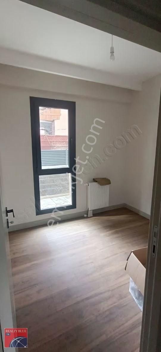 Sultanbeyli Eşref Bitlis Cad Çok Yakın Site İçi 3+1 - Görsel 8