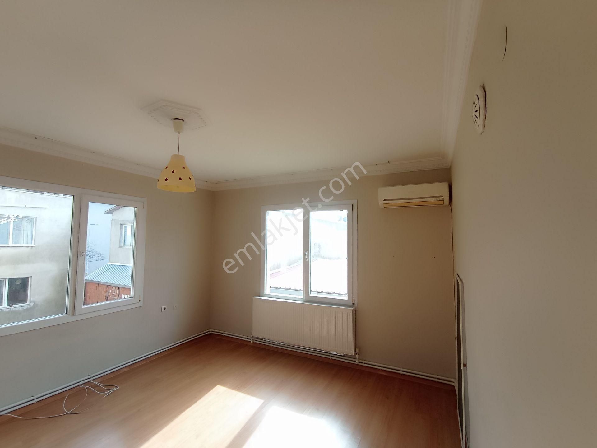 Alyans Emlak'tan Sarniç'ta Kiralik 2+1 Geniş Daire - Görsel 8