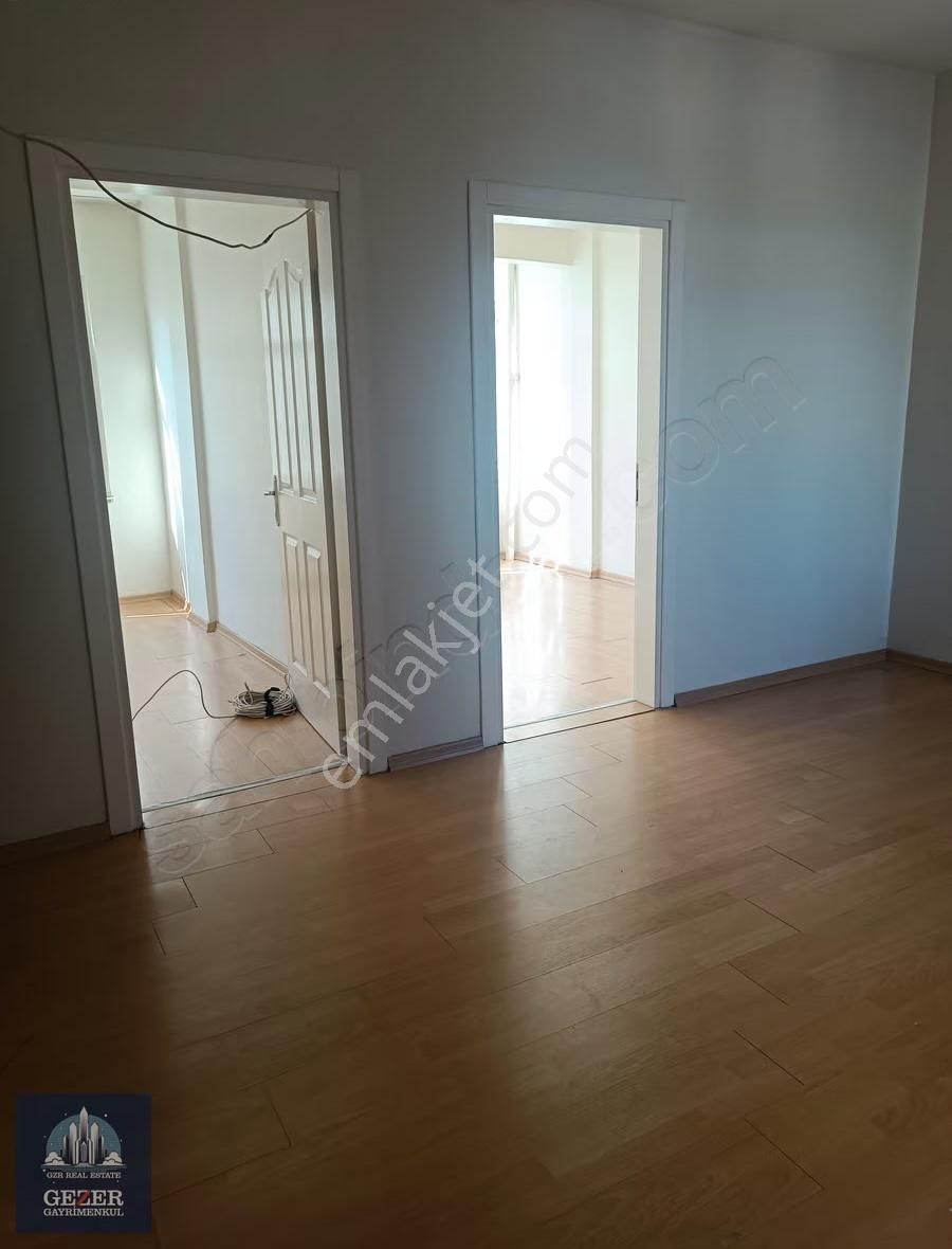Küçükköyde Kiralık Orta Kat Daire - Görsel 2