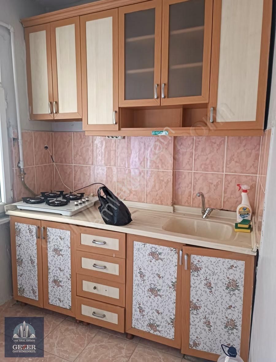 Küçükköyde Kiralık Orta Kat Daire - Görsel 25