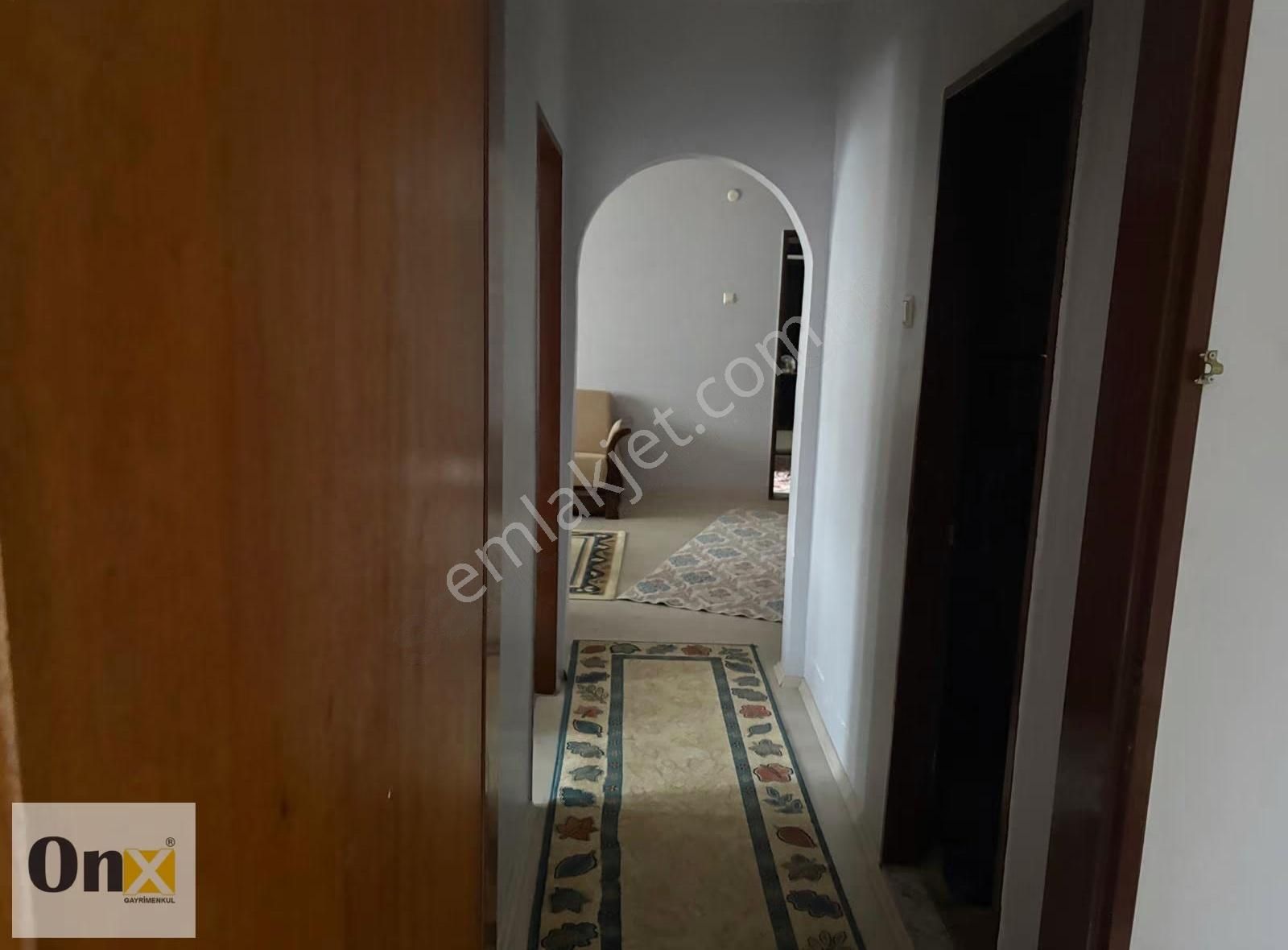 Ferizli Göçmen Konutlarında 5. Kat 2+1 Kiralık Daire - Görsel 3