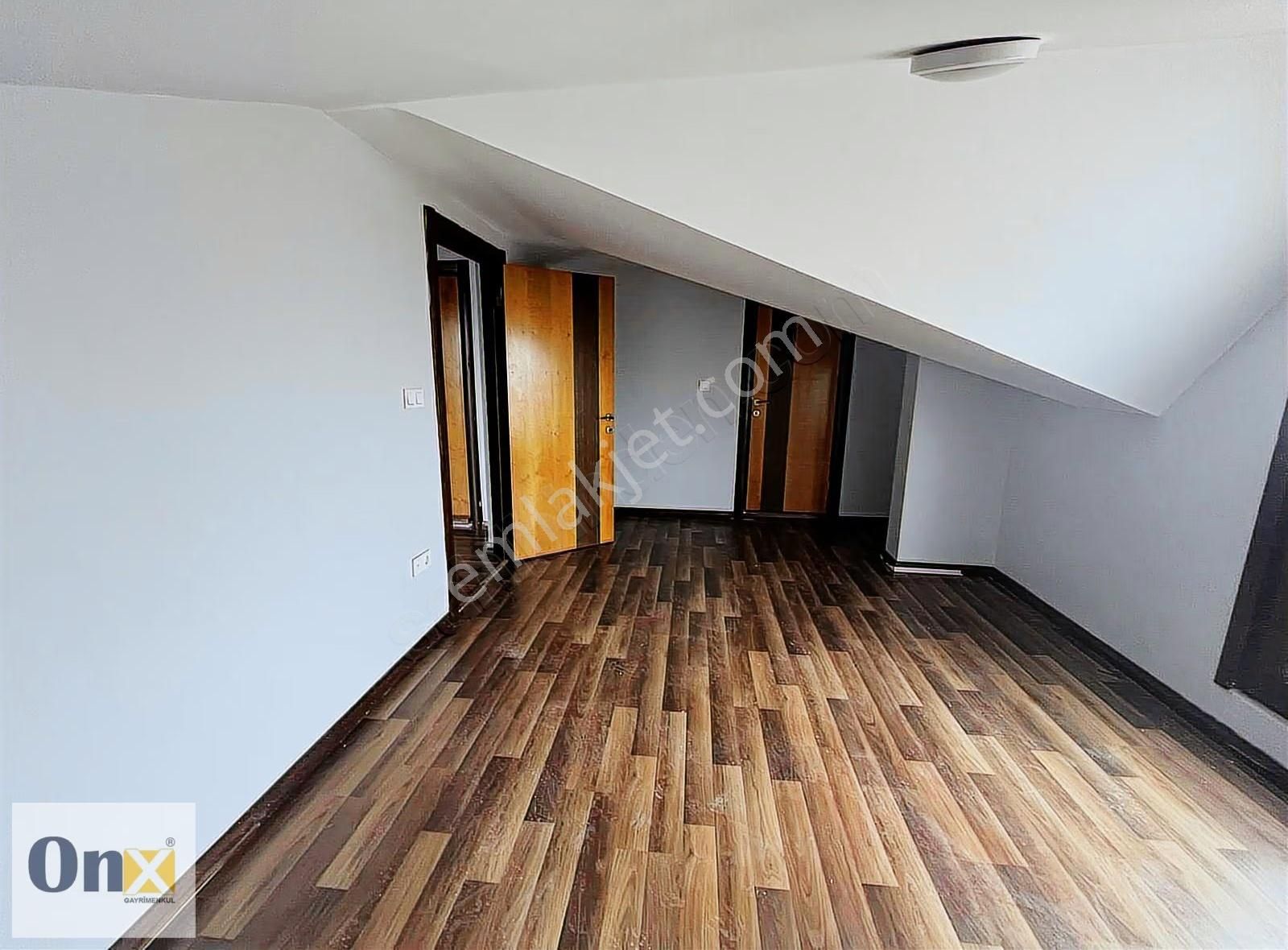 Serdivan Ada Konaklarında 165 M2 Satılık Çatı Dublex Daire - Görsel 12