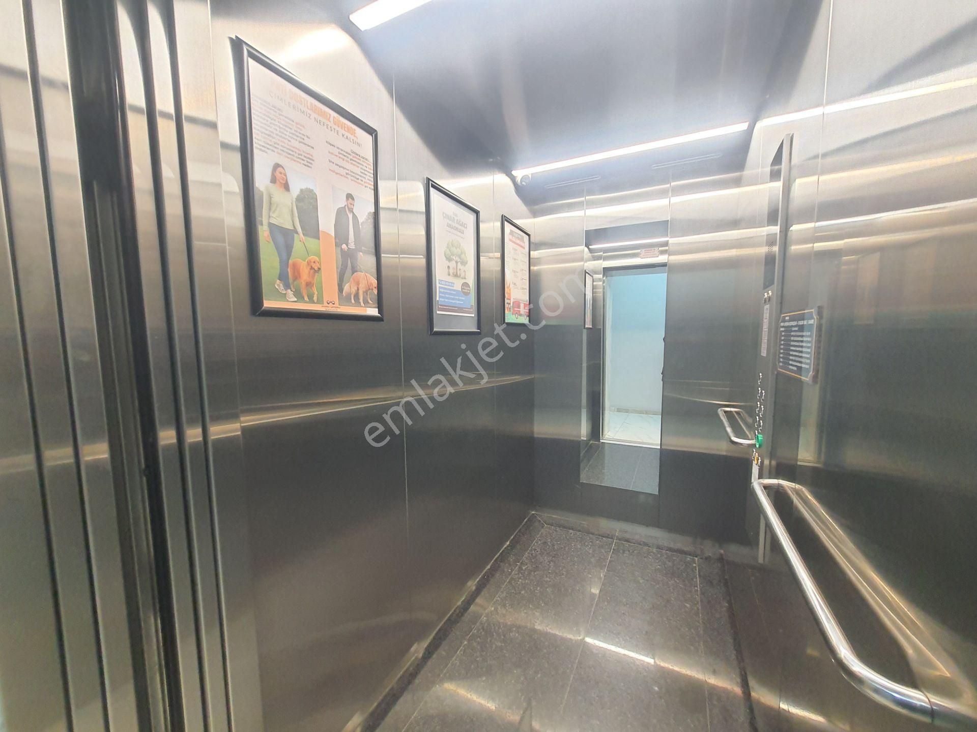 Yaşar Ünv. Yanı Park Yaşam Bornova Sitesinde 1+1 Kiralık Daire - Görsel 6