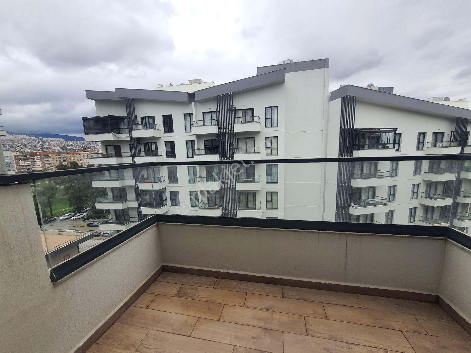 Yaşar Ünv. Yanı Park Yaşam Bornova Sitesinde 1+1 Kiralık Daire - Görsel 15