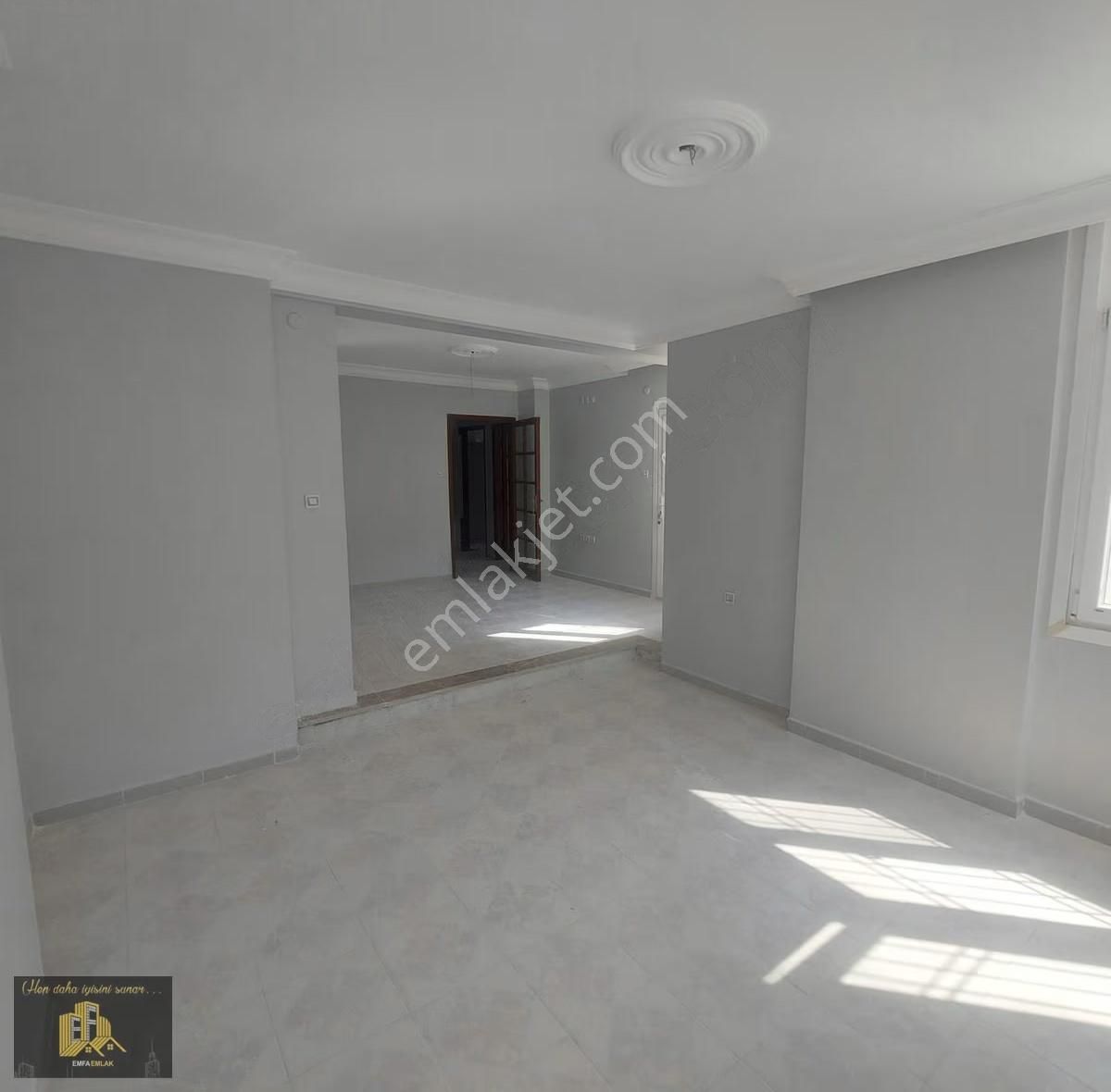 Fatih Polis Karkolu Civarı 3+1 Kapalı Mutfak - Görsel 4