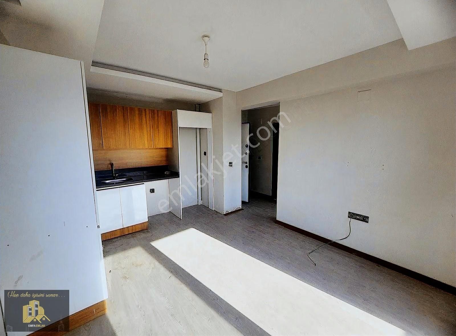 Gültepe Migros Yanı Balkonlu 1+1 Yeni Bına Iskanlı