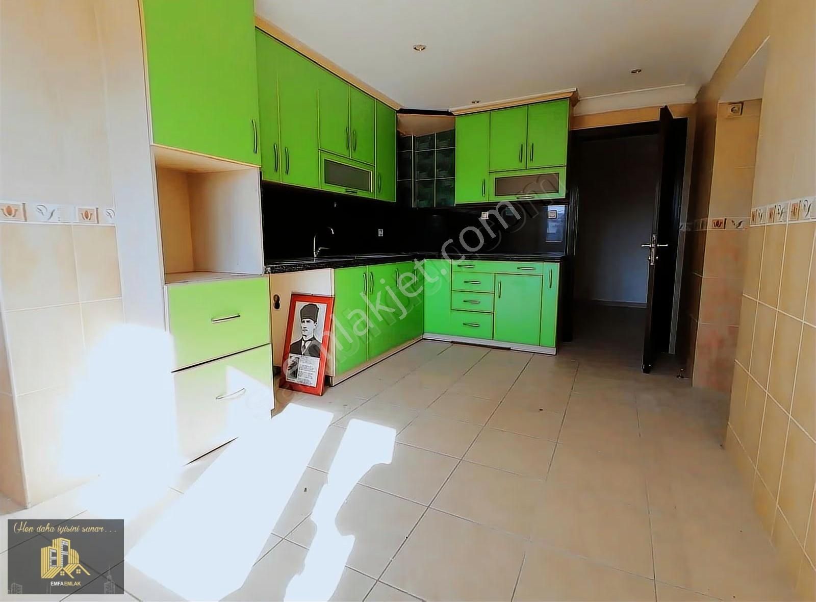 Emfadan Toros Mah.kenan Evren Bulvarında 3+1 Dev Gibi Daire