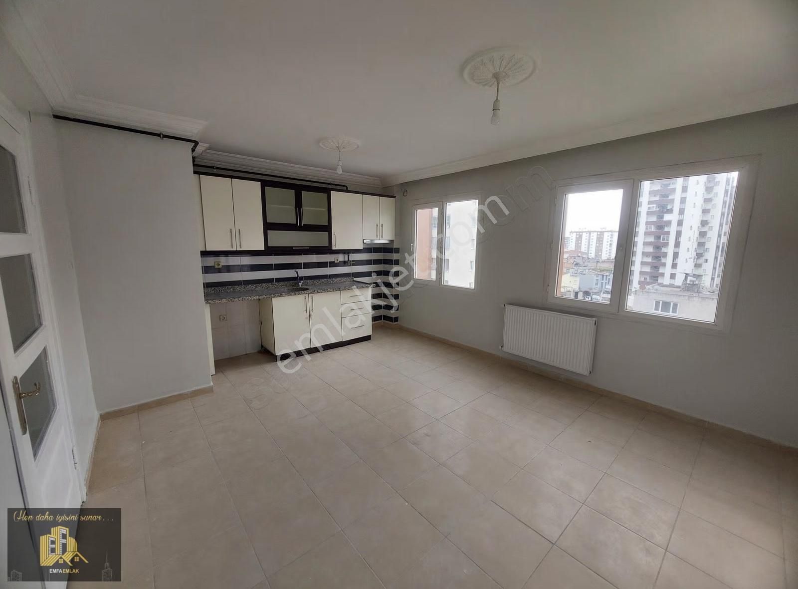 Tellidere Semt Pazarı Civ. D.gazlı 3+1 Sapasağlm