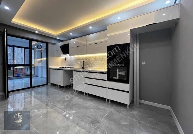 Çorlu Hürriyet Mükemmel Lokasyonda Satılık Sıfır 4+1 Daire