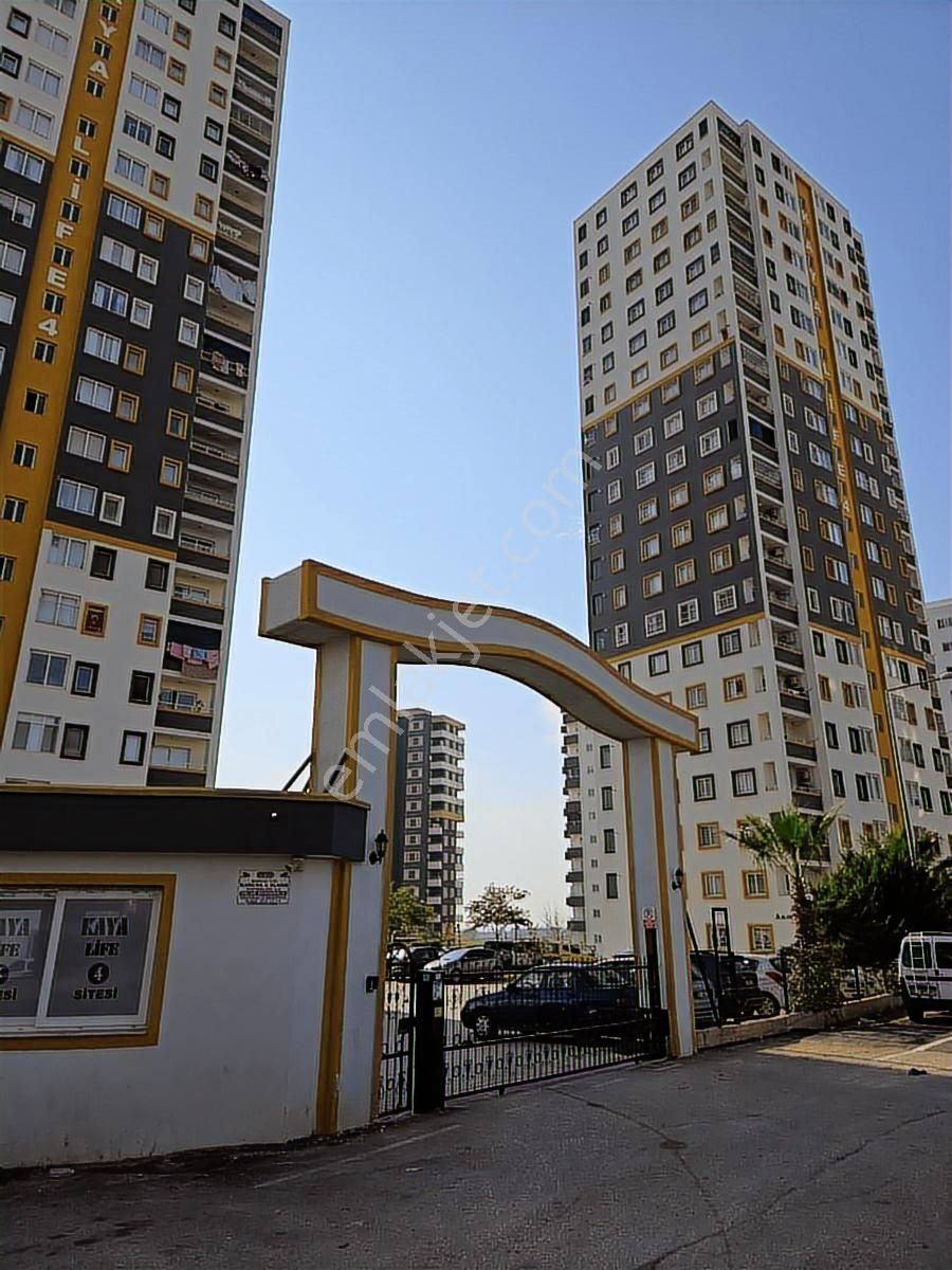 Stadyum Sağlık Ocağına Yakın,doğalgazlı Site 2+1 Açık Mtfk