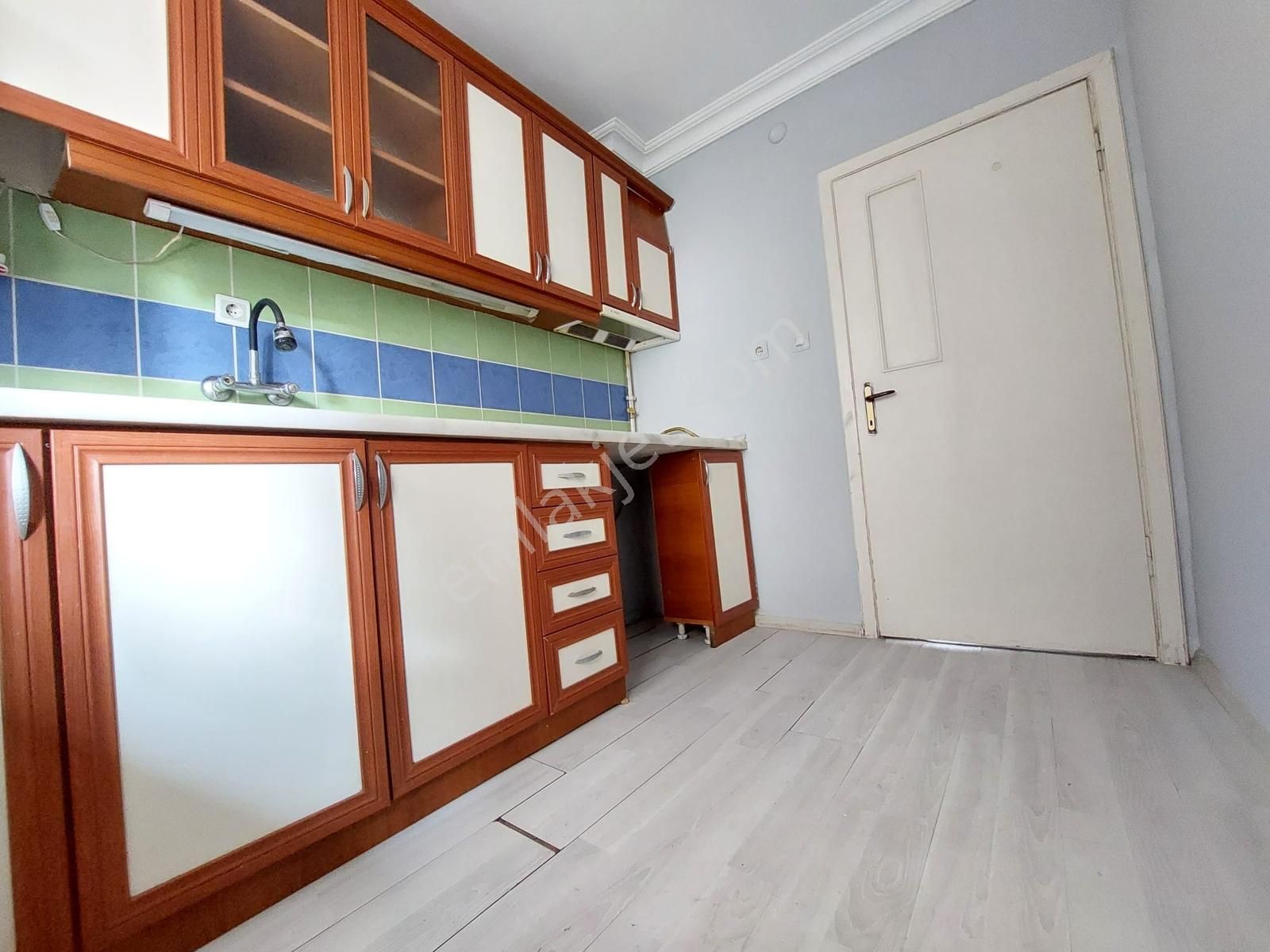 Kazım Karabekir Mah Satılık_2+1 İskanli_caddeye Yakın_boş Daire - Görsel 2