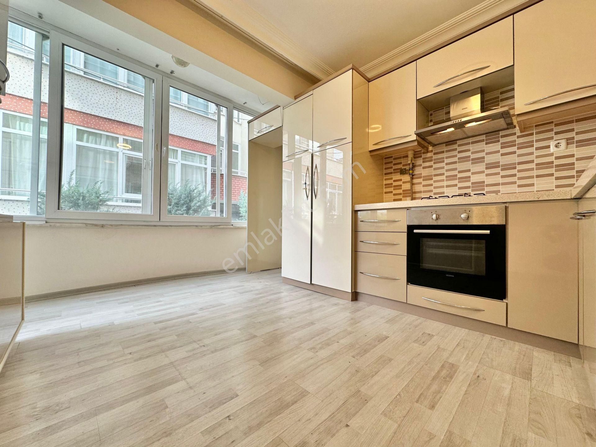 ꧁ay Emlaktan꧂akçay Merkezde Müstakil Tadında Ön Cephe Ebeveyn Banyolu 3 Adet Balkonlu 3+1 Daire - Görsel 3