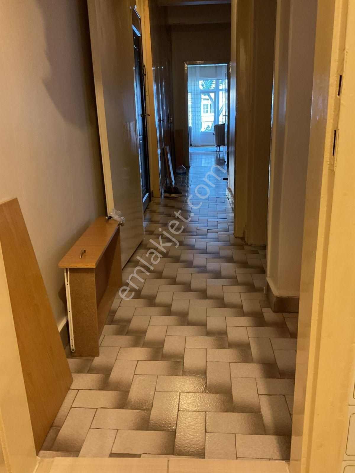 Tunalı'nın En Güzel Yeri Büklüm Sokak'ta Ön Cephe 3+1 Otoparklı - Görsel 13