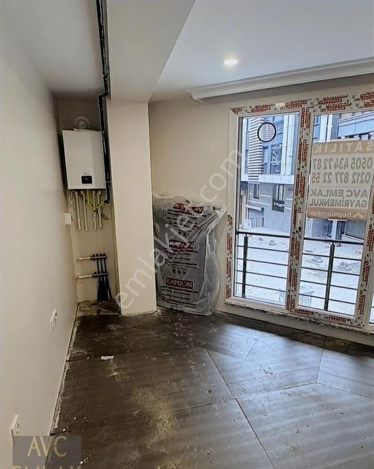 Metrobüse 2 Dakika Mesafede, Açık Mutfaklı 2+1 Satılık Daire - Görsel 11