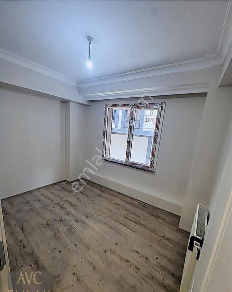 Metrobüse 2 Dakika Mesafede, Açık Mutfaklı 2+1 Satılık Daire - Görsel 5