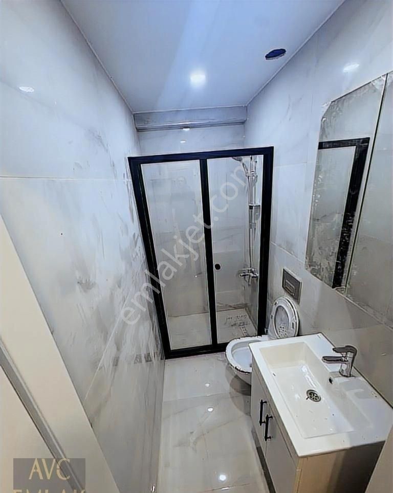 Metrobüse 2 Dakika Mesafede, Açık Mutfaklı 2+1 Satılık Daire - Görsel 8