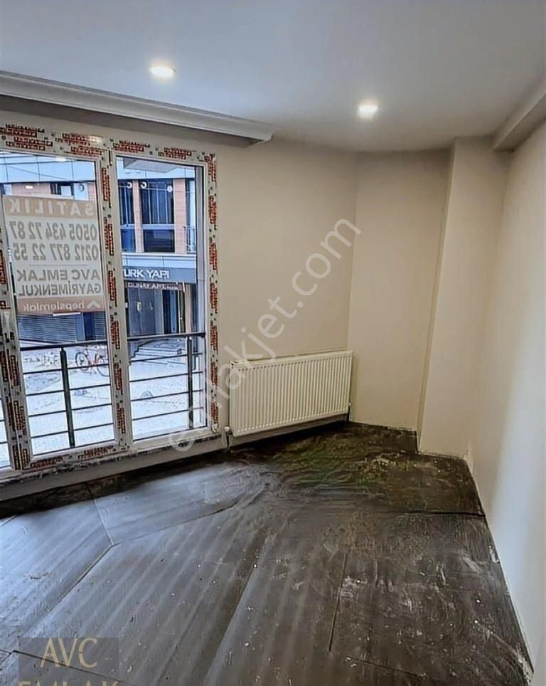 Metrobüse 2 Dakika Mesafede, Açık Mutfaklı 2+1 Satılık Daire - Görsel 7