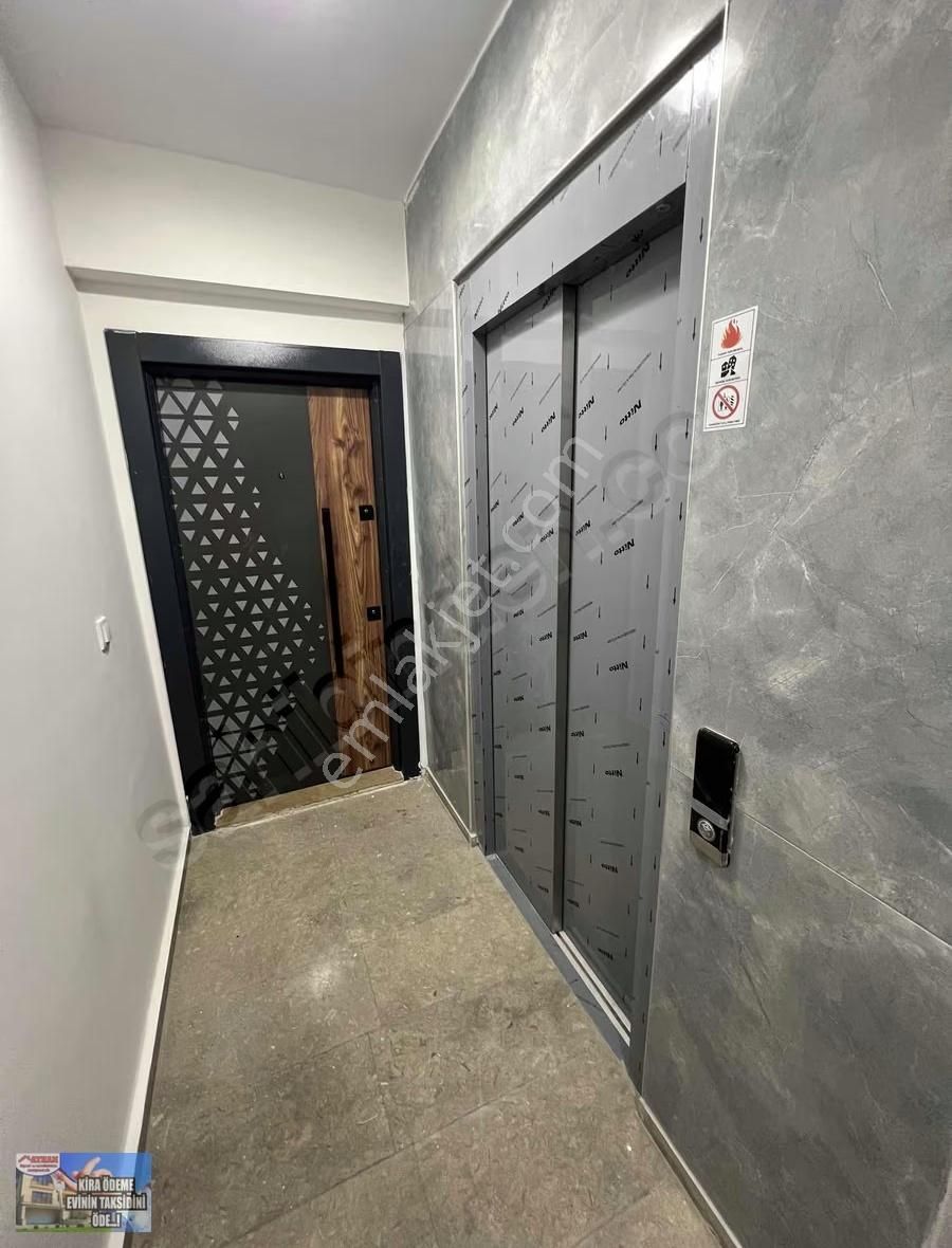 Küçükköy'de Tramvay Yakın Acil Satılık 85m2 2+1 Bahçeli Daire - Görsel 19