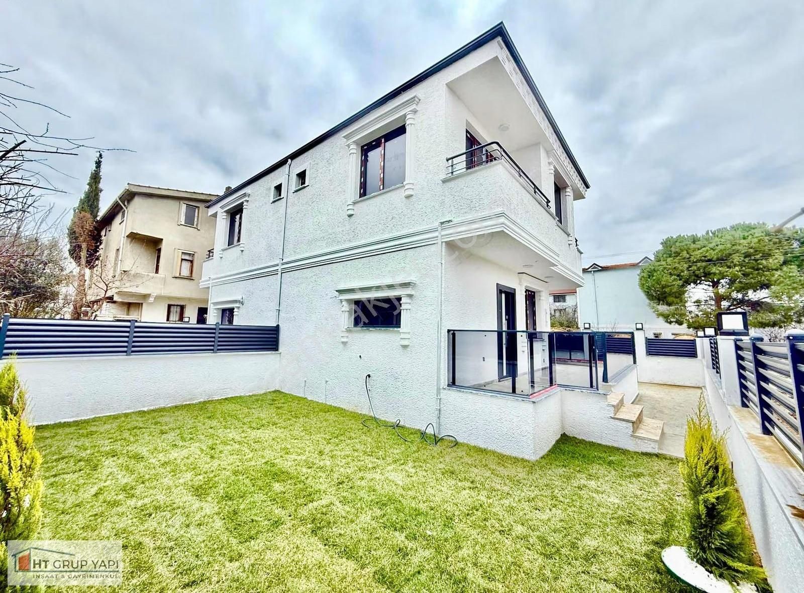 ▃▅▇ht Grup▇▅▃çiçek Gibi Huzur Dolu Merkezi Konumda Villa - Görsel 27