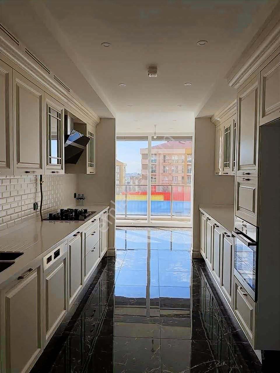 Bölge'nin En İyi Projesi Azur Marmara'da Satılık 3+1 Daire