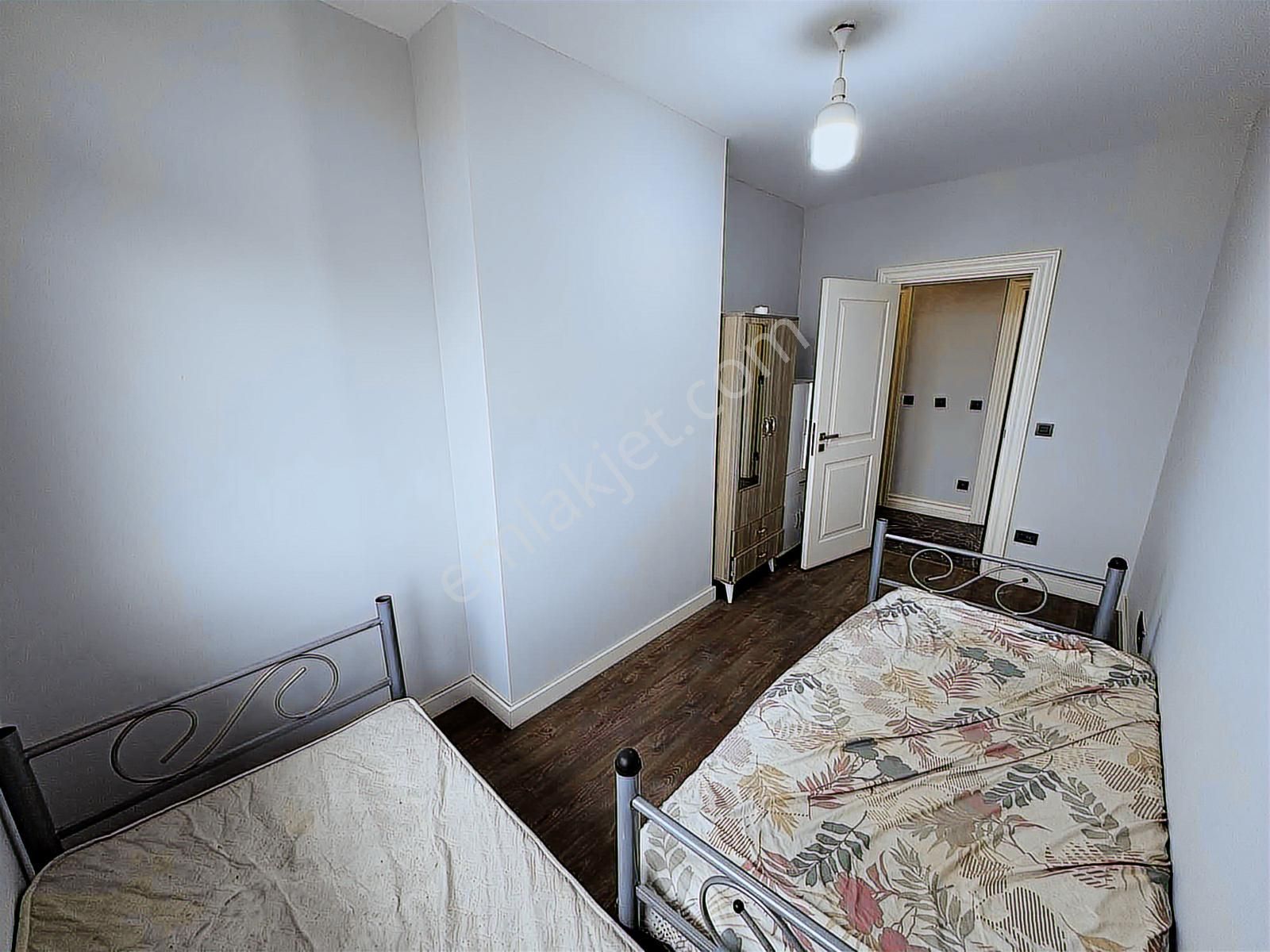 Azur Marmara Sitesin'de Panoromik Deniz Manzaralı 2+1 Daire - Görsel 16