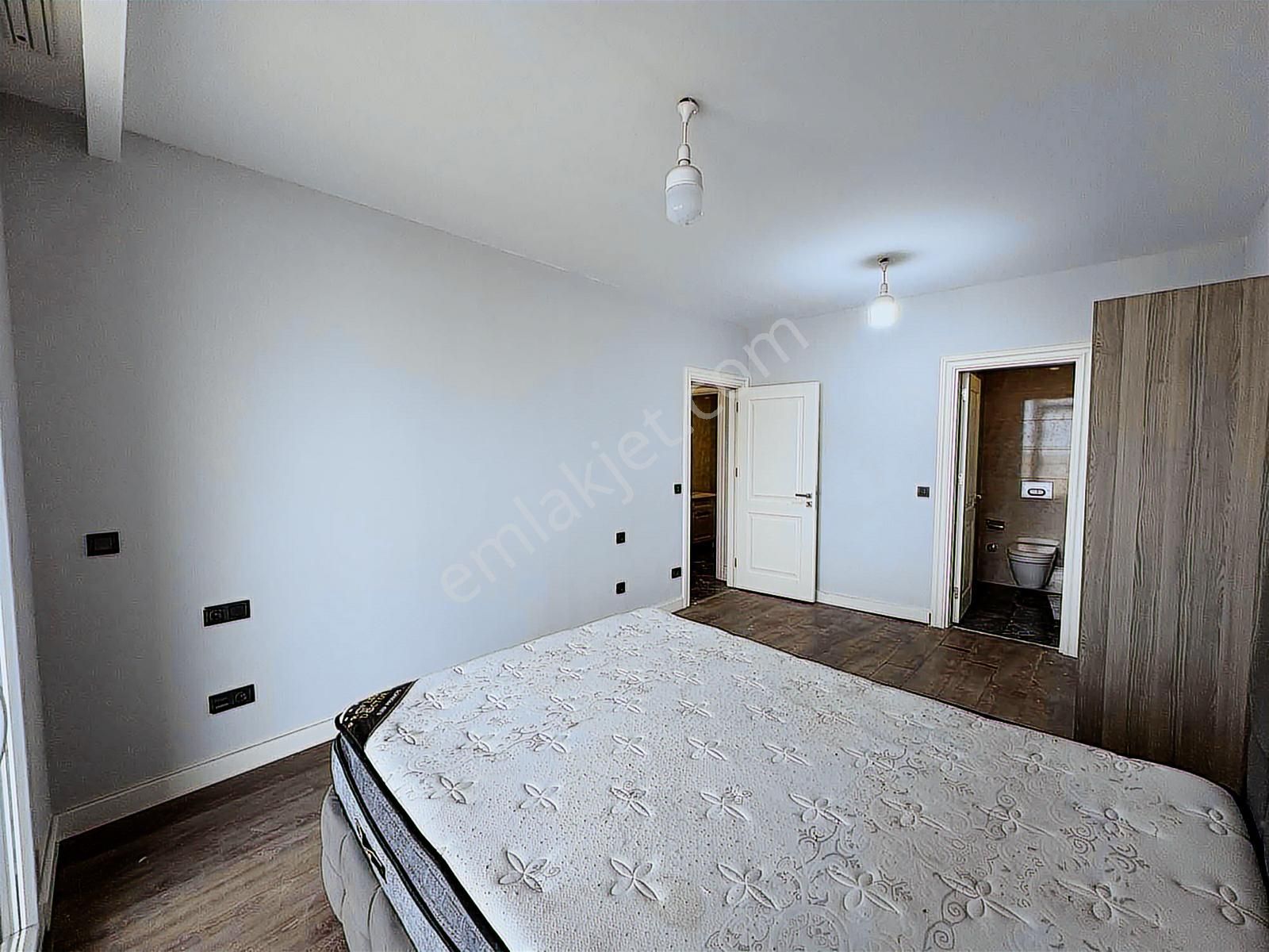 Azur Marmara Sitesin'de Panoromik Deniz Manzaralı 2+1 Daire - Görsel 21