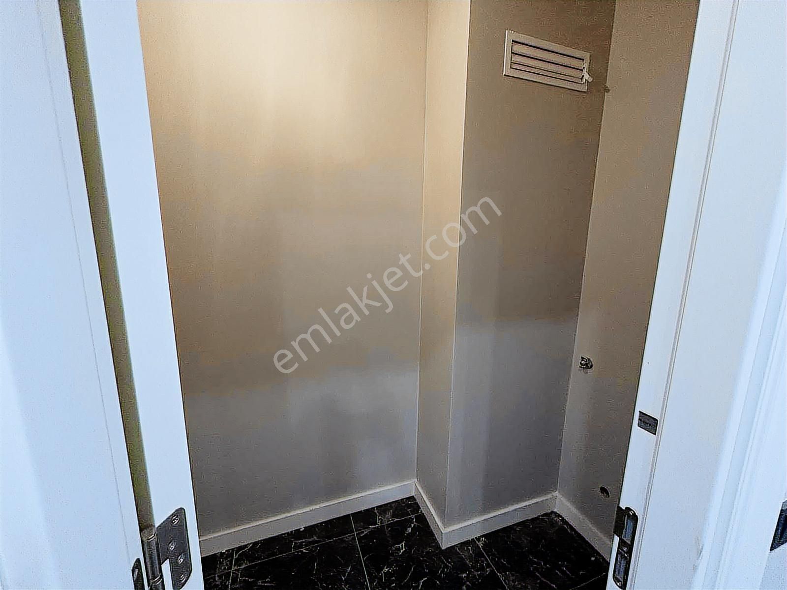 Azur Marmara Sitesin'de Sıfır Deniz Manzaralı Satılık 3+1 Daire - Görsel 12