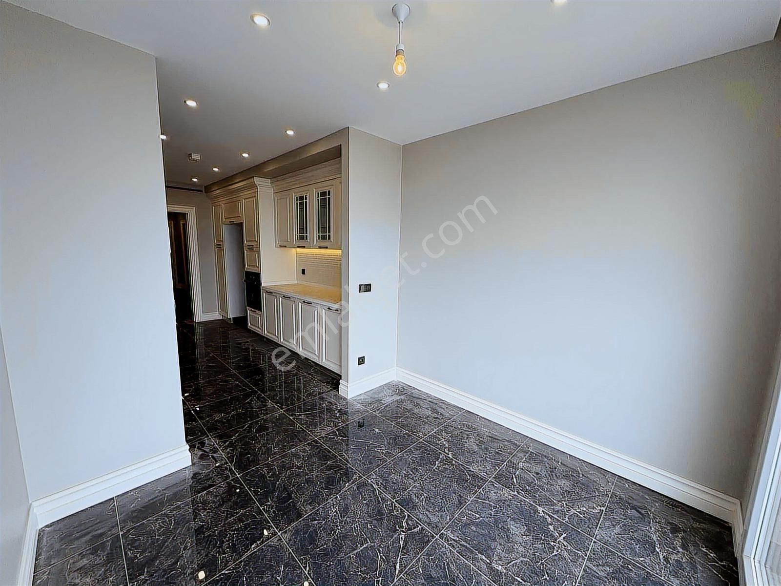 Azur Marmara Sitesin'de Sıfır Deniz Manzaralı Satılık 3+1 Daire - Görsel 26