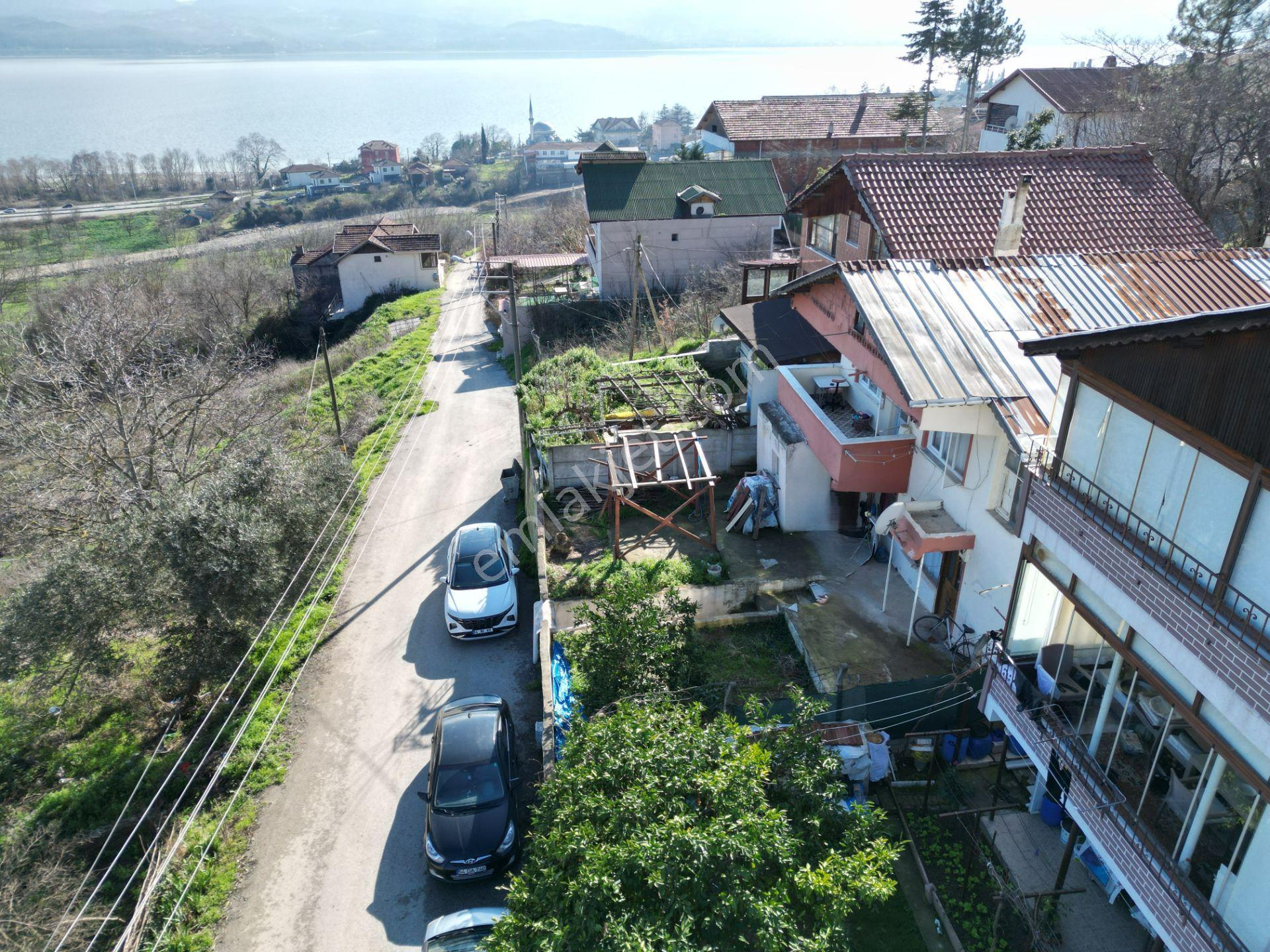 Remax Mavı'den Serdıvan Esentepe’de Göl Manzaralı Bahçelı Müstakıl Ev - Görsel 30