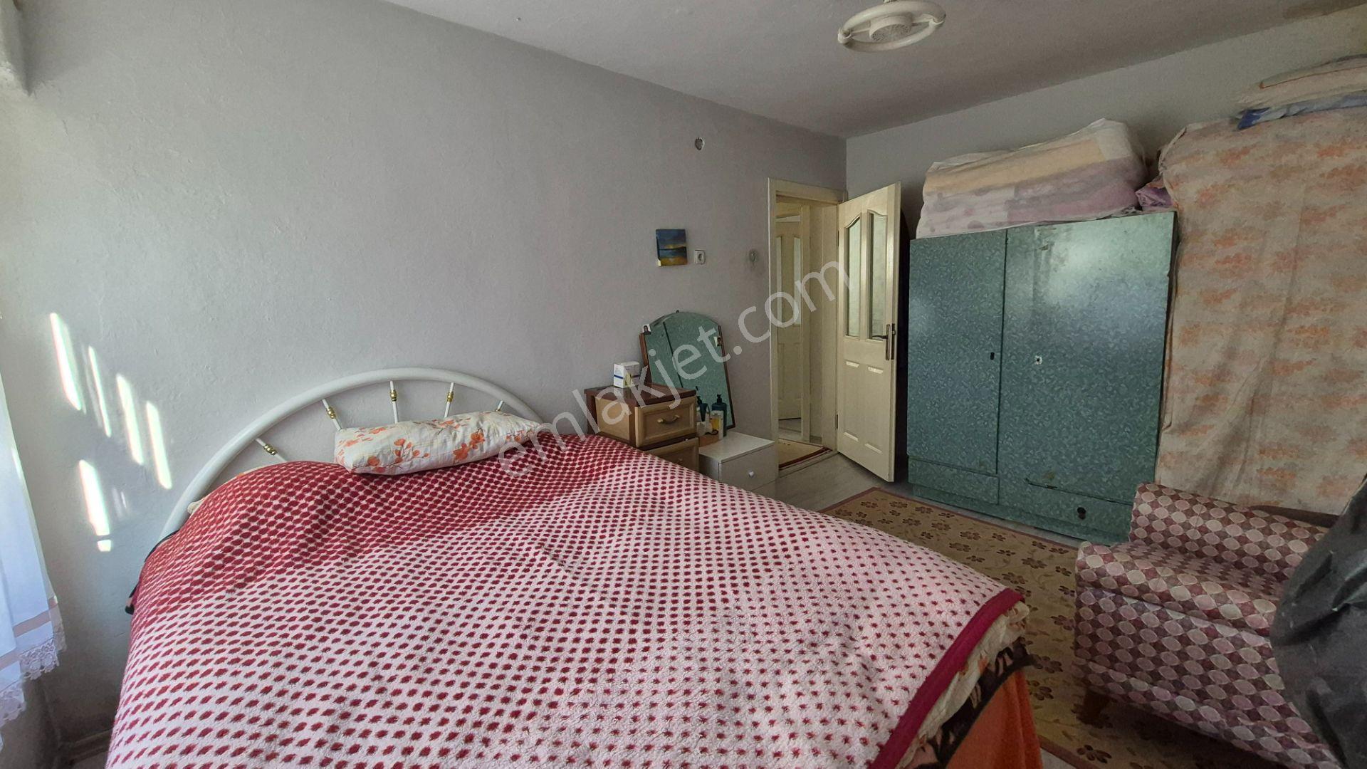 Remax Mavı'den Serdıvan Esentepe’de Göl Manzaralı Bahçelı Müstakıl Ev - Görsel 18